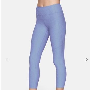 Outdoor Voices • 3/4 Warmup Leggings